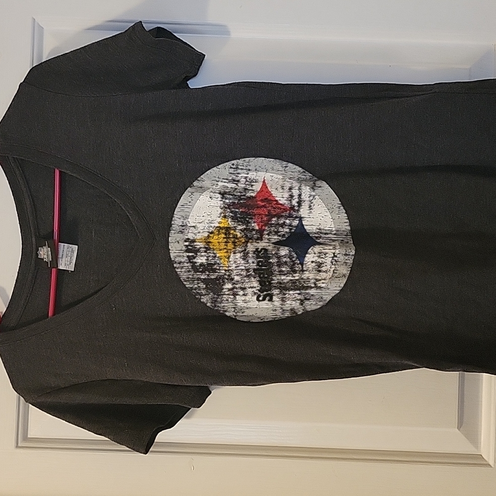 Steelers  grey v-shirt, t-shirt size m